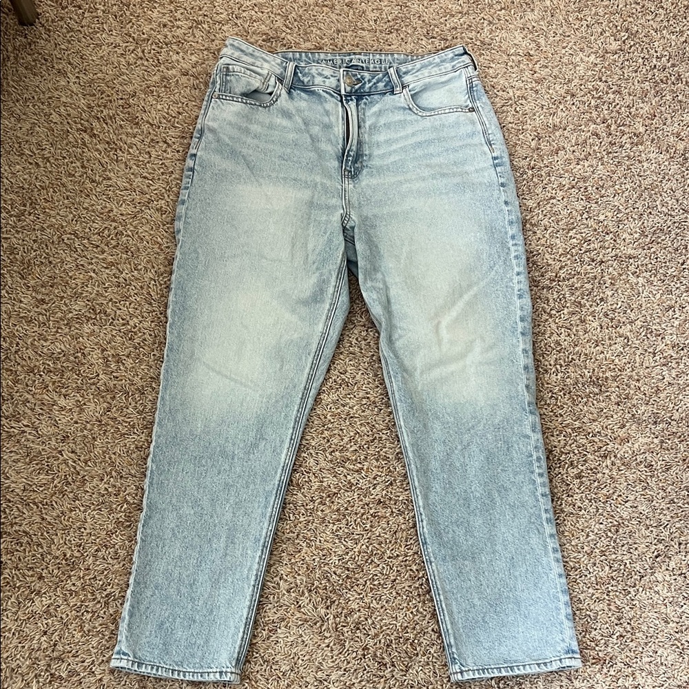 American Eagle Mom Jeans